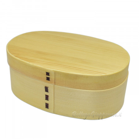 Bento in light natural wood