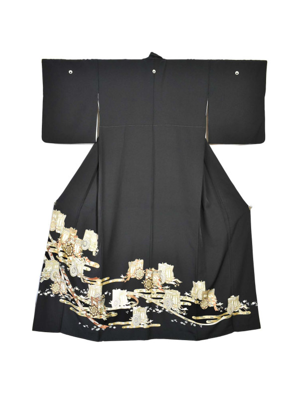 Kurotomesode silk kimono carriages