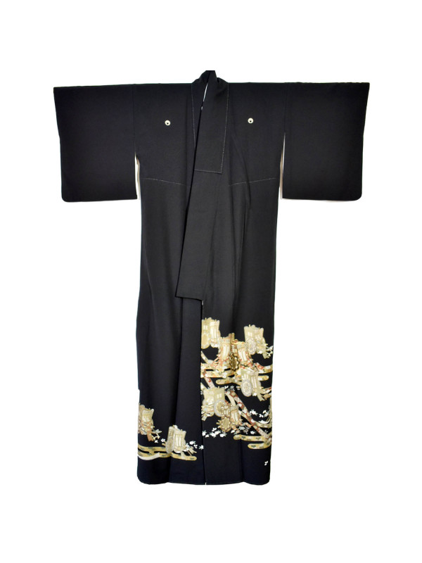 Kurotomesode silk kimono carriages