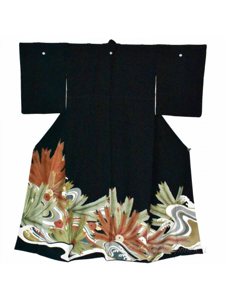 Kurotomesode silk kimono pine leaves