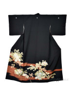 Kurotomesode momiji silk kimono